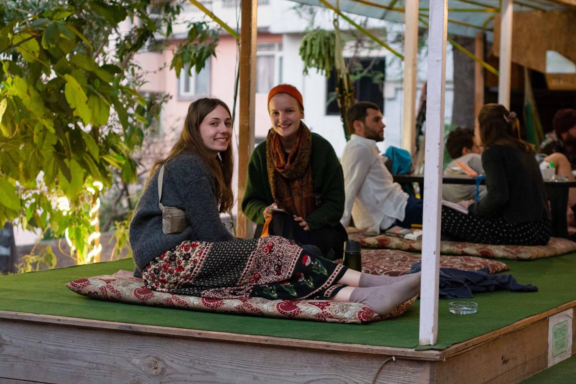 Wander Thirst Hostel Катманду Екстериор снимка