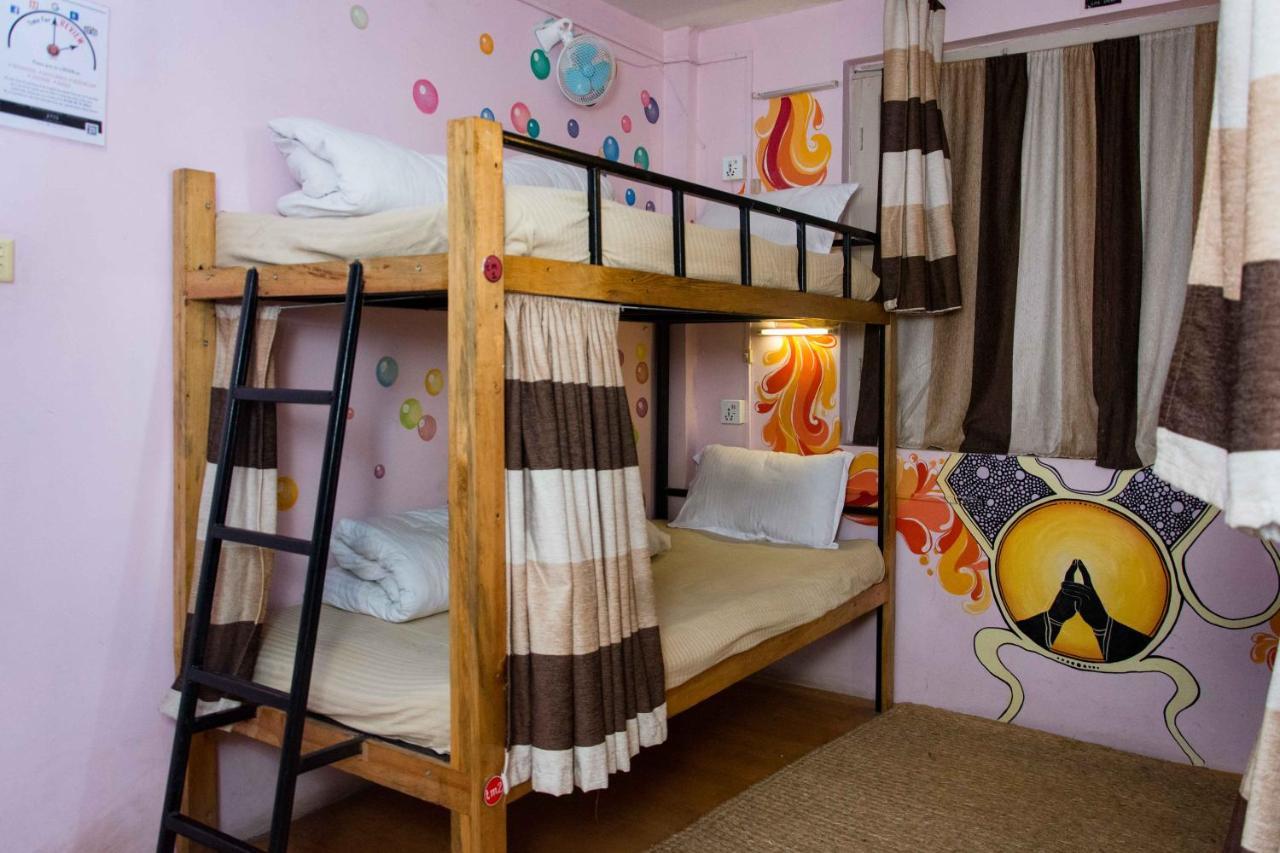 Wander Thirst Hostel Катманду Екстериор снимка