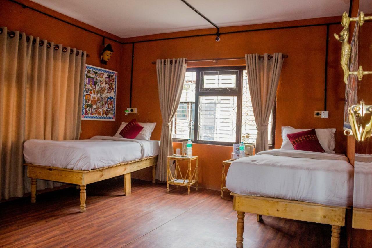 Wander Thirst Hostel Катманду Екстериор снимка